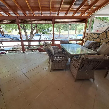 Villa Deniz Yildizi Sitesi Havuzlu