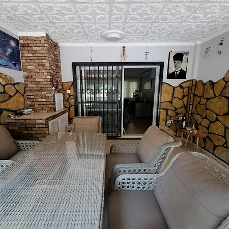 Deniz Yildizi Sitesi Havuzlu *
