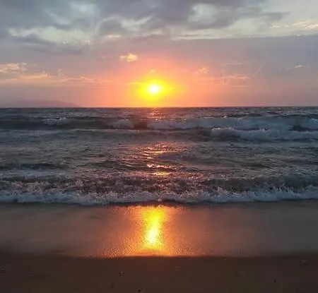 Deniz Yildizi Sitesi Havuzlu Kusadasi