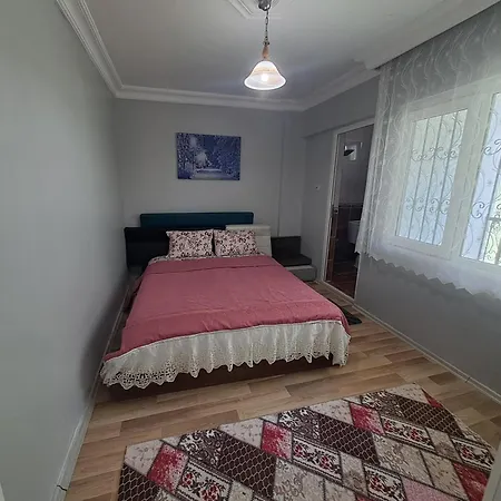 Deniz Yildizi Sitesi Havuzlu Villa *